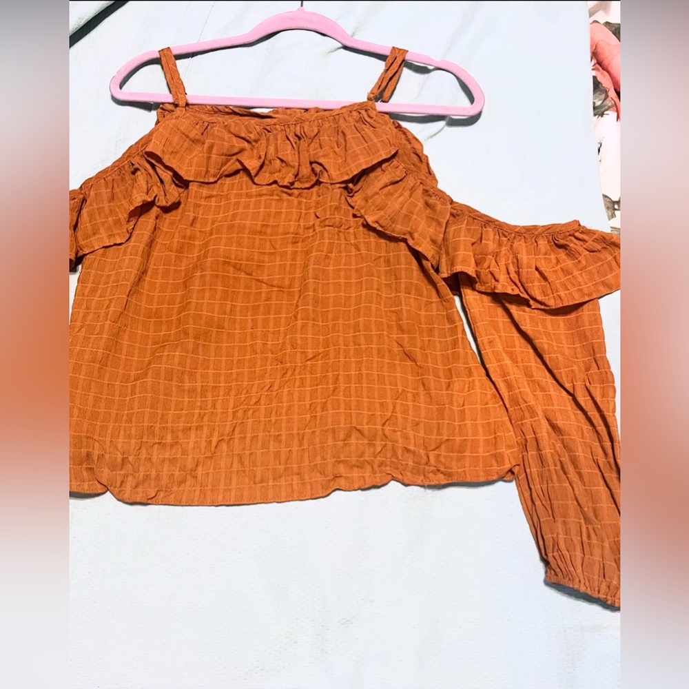 Ladies Top - Picture 3 of 5